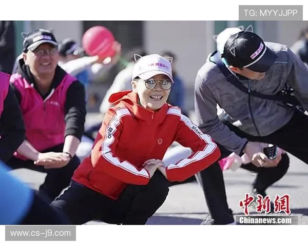 堵耳朵猜别人说话挑战赛 一起考验听力与猜测力的趣味游戏